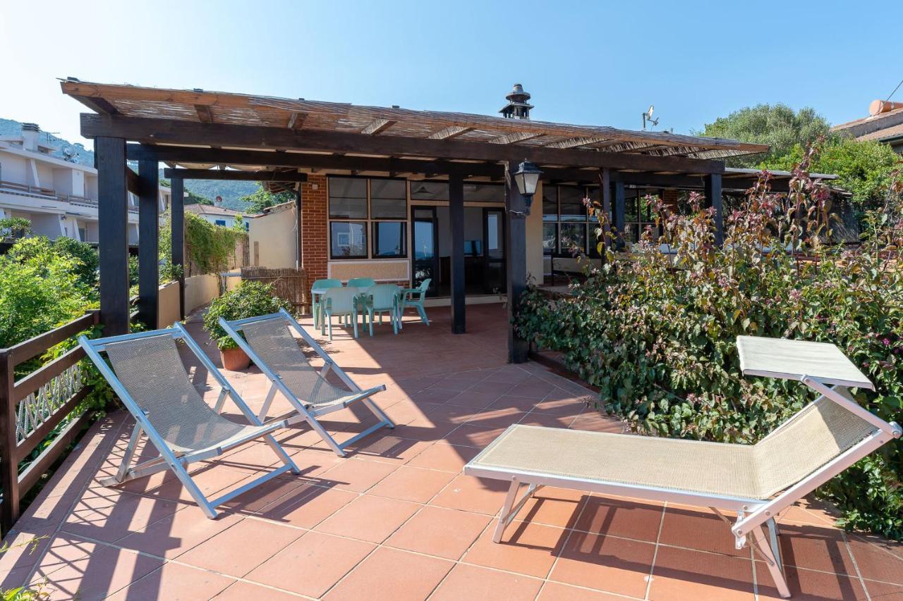 Hotel Delfino Procchio  Εξωτερικό φωτογραφία