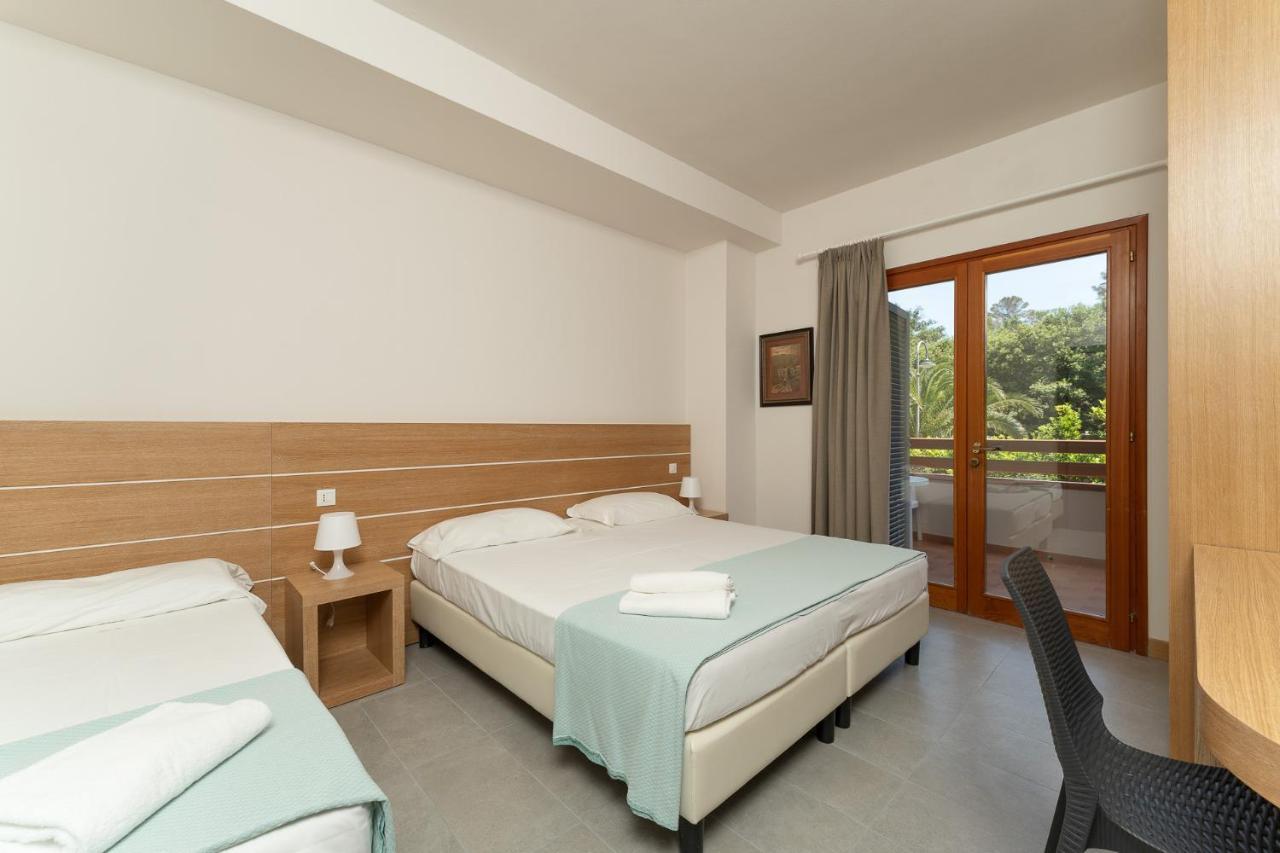Hotel Delfino Procchio  Εξωτερικό φωτογραφία