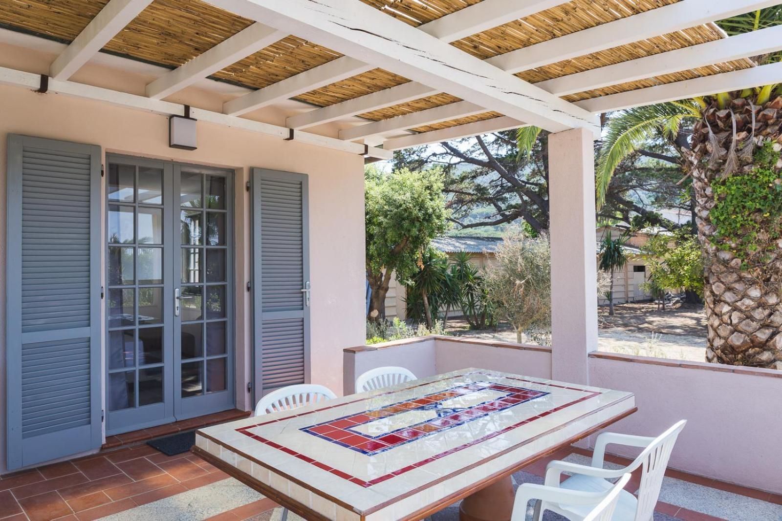 Hotel Delfino Procchio  Εξωτερικό φωτογραφία