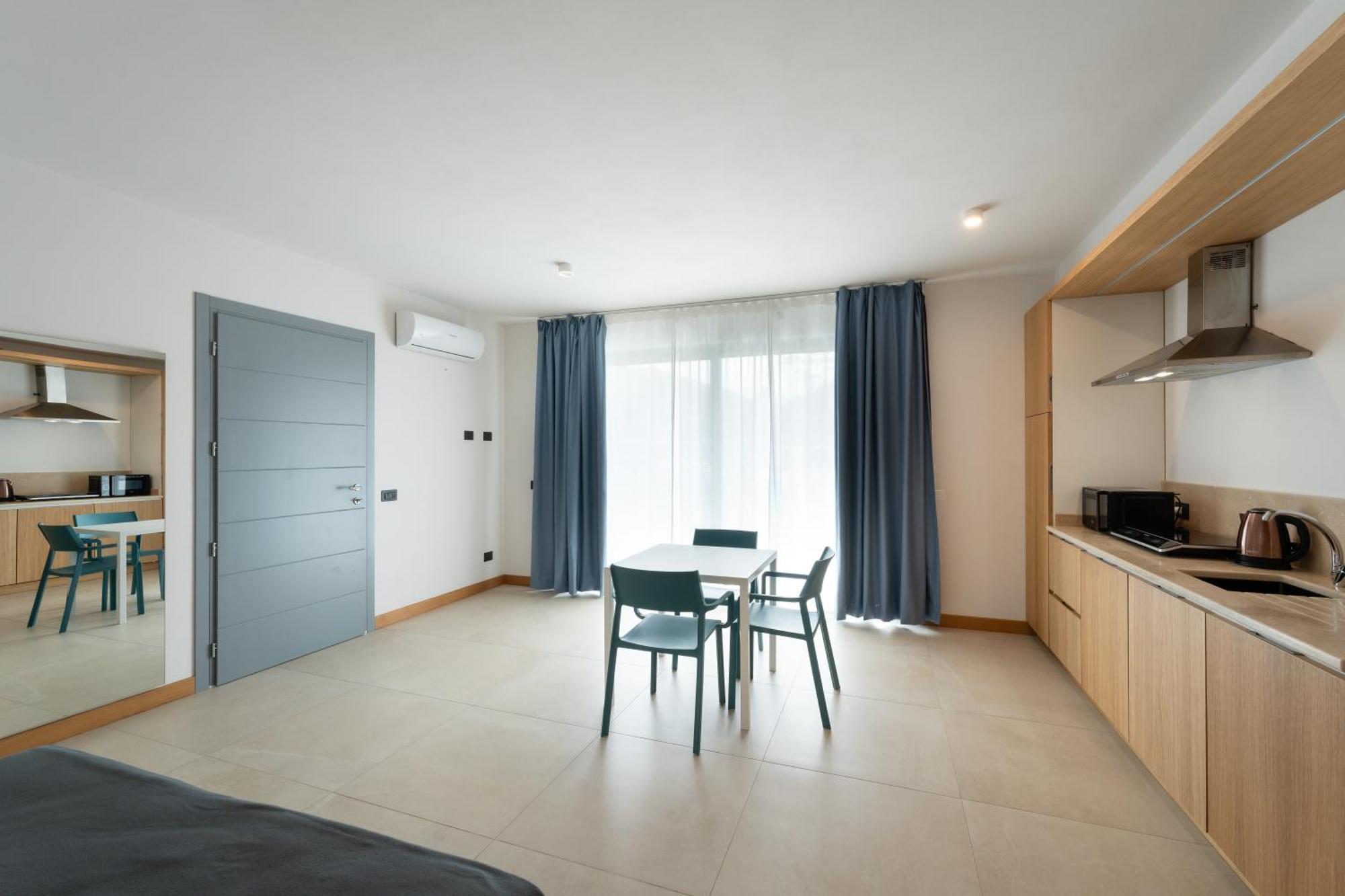 Hotel Delfino Procchio  Εξωτερικό φωτογραφία