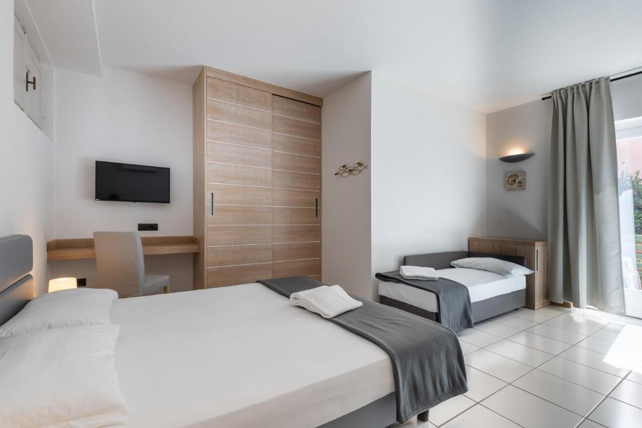Hotel Delfino Procchio  Εξωτερικό φωτογραφία